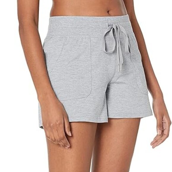 *NWOT Amazon Essentials Women's Brushed Tech Stretch Short Heathered Grey M - Picture 2 of 8